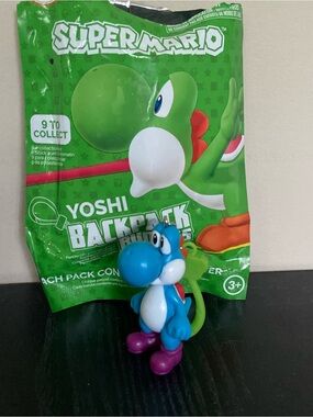 Super Mario Backpack Buddy